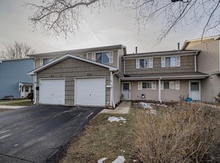 502 Dakota Ct, Carol Stream, IL 60188