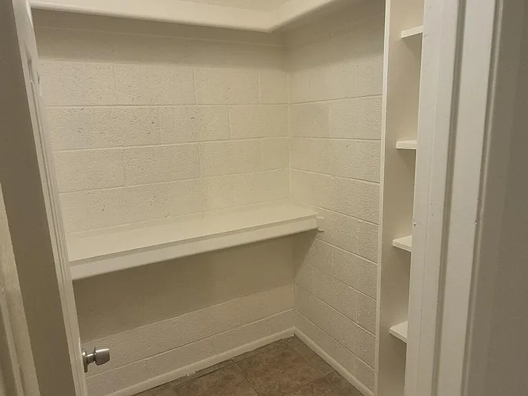 9009 W Elm St #5 — Photo 10
