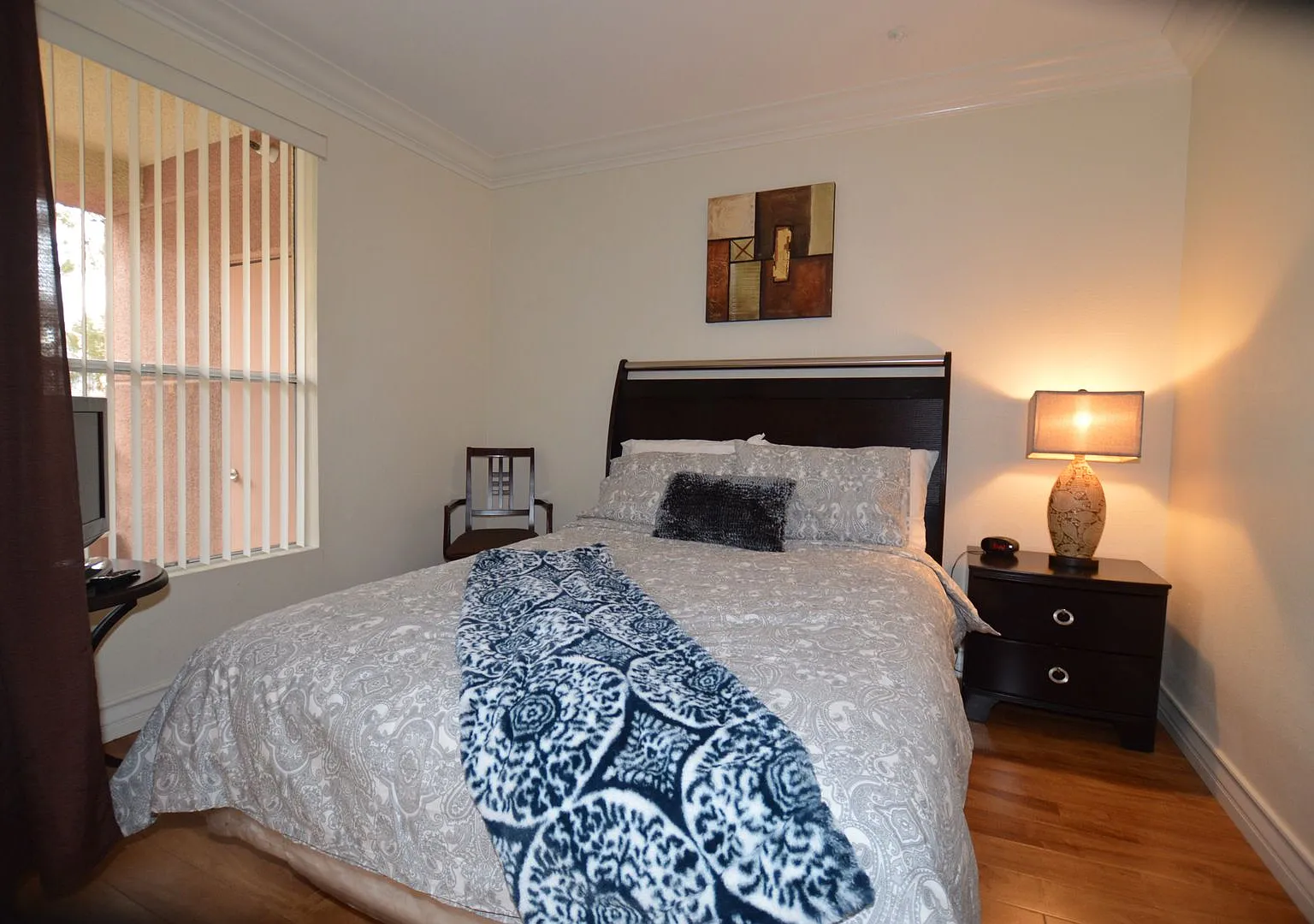 Charming Furnished Studio with Large Patio in the Heart of Las Vegas — Photo 4