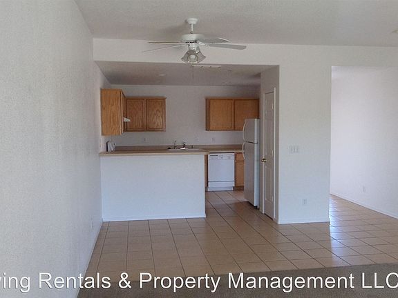 3rd image of 3430 Truckee Dr Unit 101
