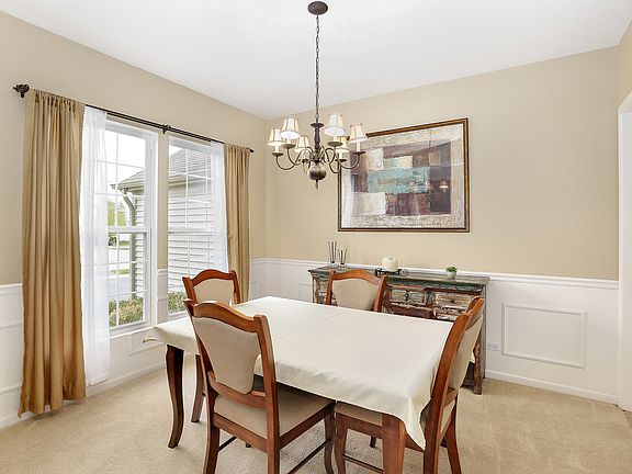5th image of 11643 S Glenn Cir