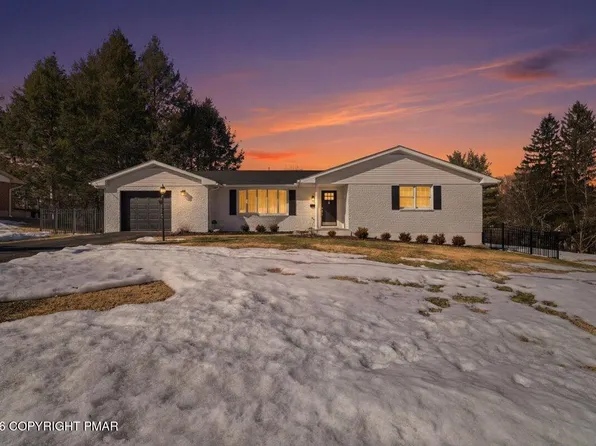 784 Sunset Ln, Stroudsburg, PA 18360