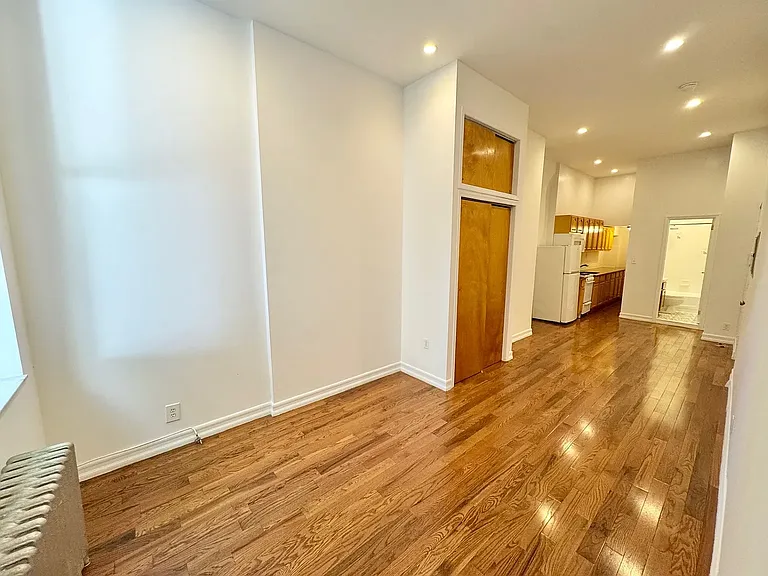 35 Carmine St #18 — Photo 5