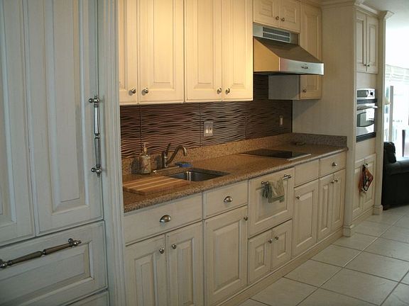4th image of 1571 S Atlantic Ave #3010