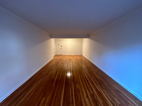 2nd image of 2610 Henry Hudson Pkwy E #1