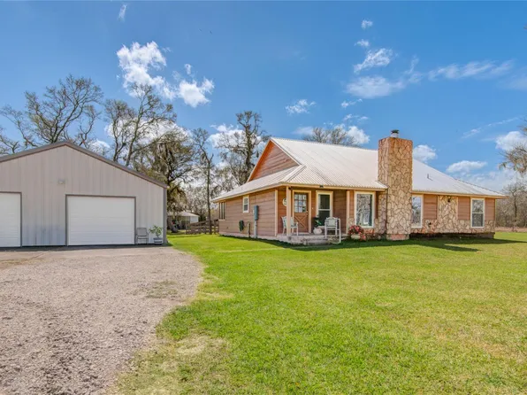 3063 County Road 580, West Columbia, TX 77486