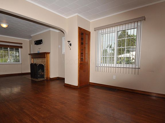 4th image of 1143 E 19th Ave