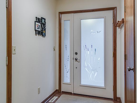 2nd image of 2545 N Arbutus Ct