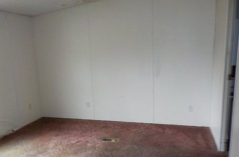 4th image of 34744 W Sherwood Dr