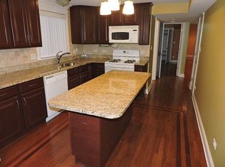 8224 W Addison St, Chicago, IL 60634