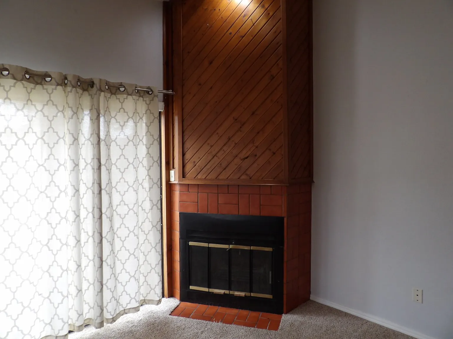 2 bed, 912 sqft, $795 — Photo 3