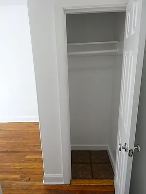 Rented by Green Home NY Realty LLC | media 4