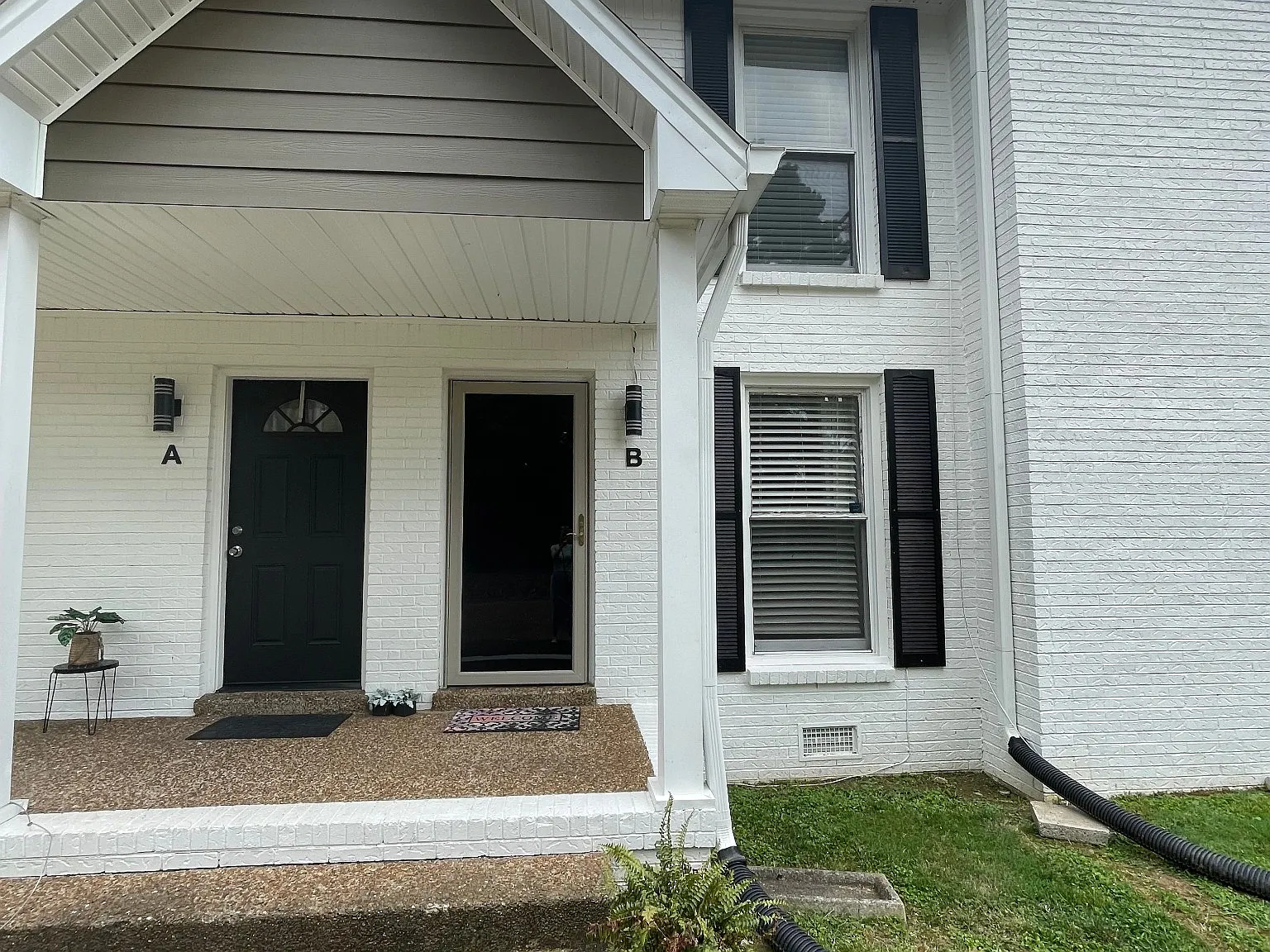 2 bed, 1.5 bath, 1105 sqft, $1,450 — Photo 1