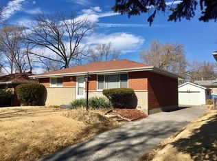 1175 Reale Ave, Saint Louis, MO 63138