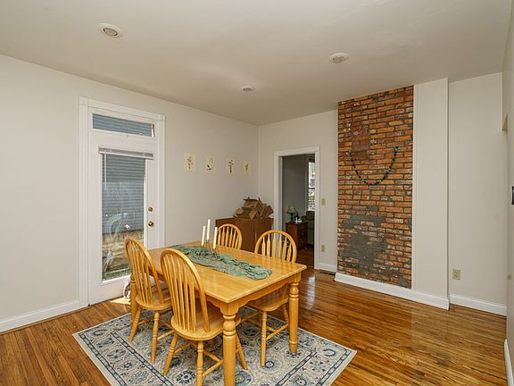 2nd image of 978 N 4th St