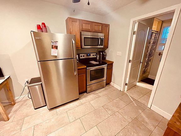4th image of 4415 Saint Johns Ave Floor 4413
