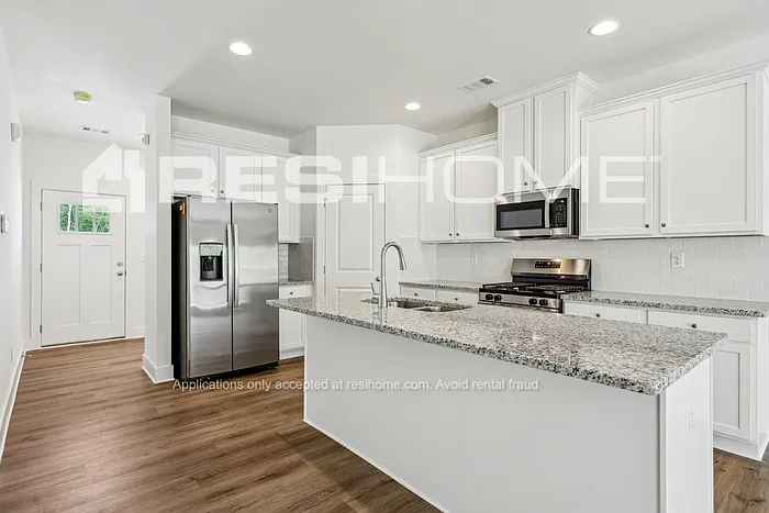3 bed, 2.5 bath, 1752 sqft, $2,199 — Photo 3