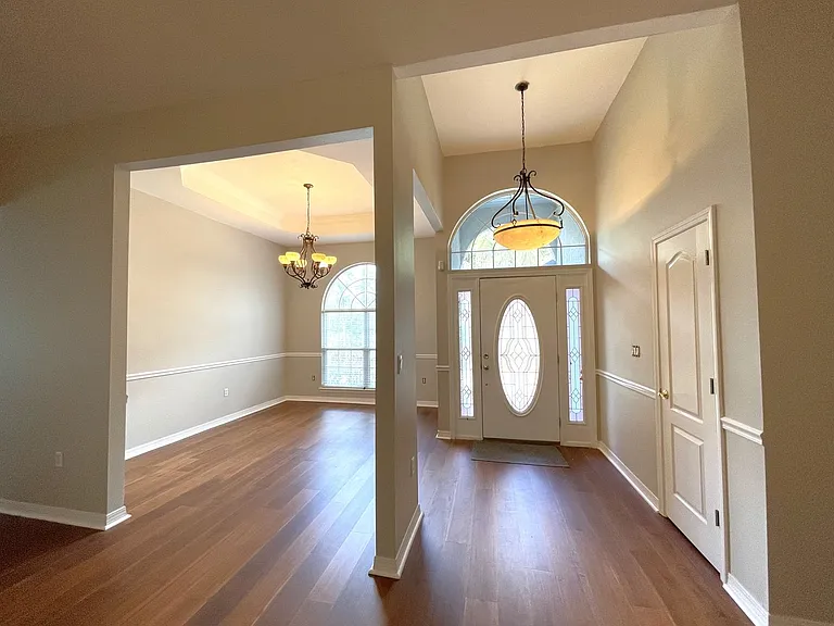 205 Wedgewood Ln — Photo 7