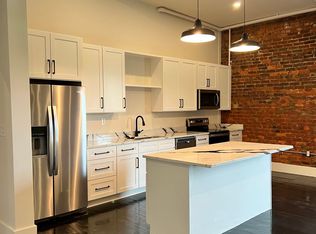 807 N 4th St #201, Wilmington, NC 28401