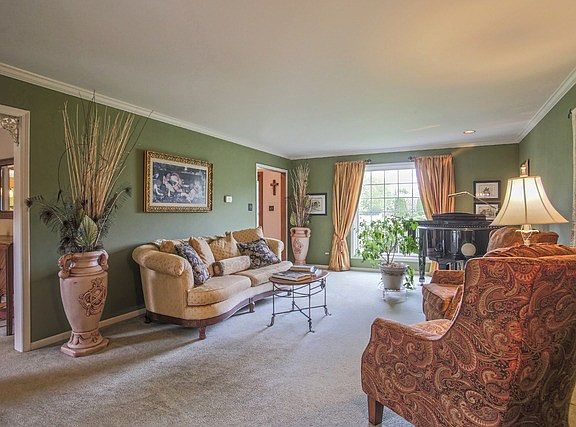 4th image of 11899 Lynch Dr