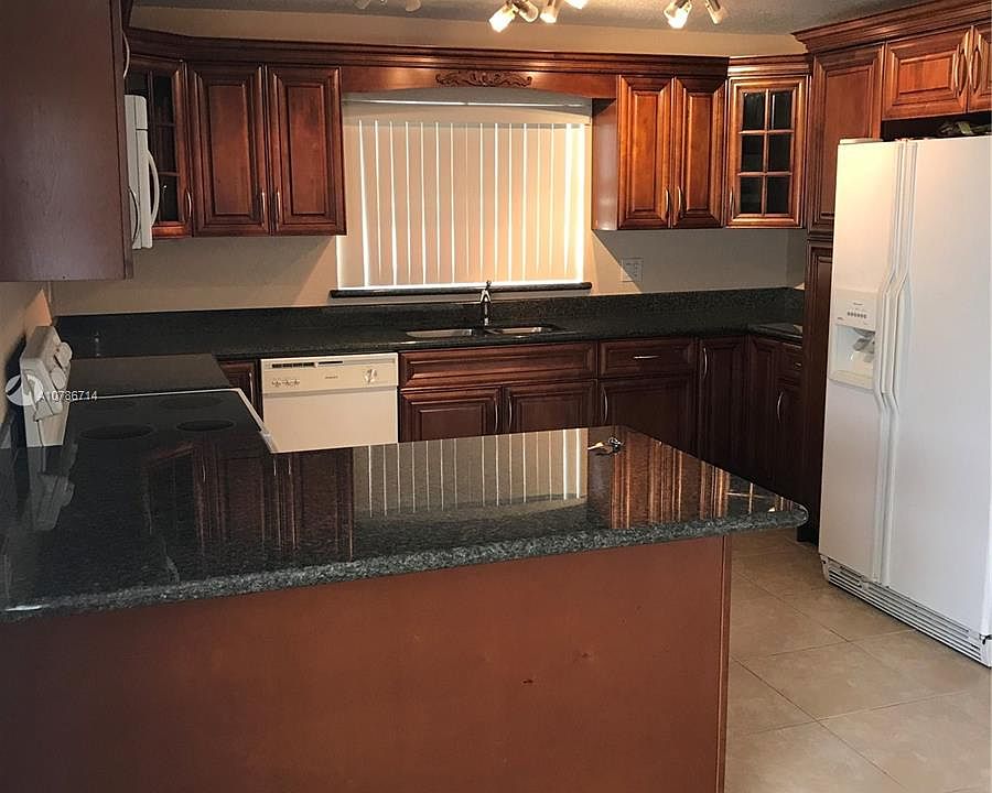 1st image of 10241 NW 35th St #4