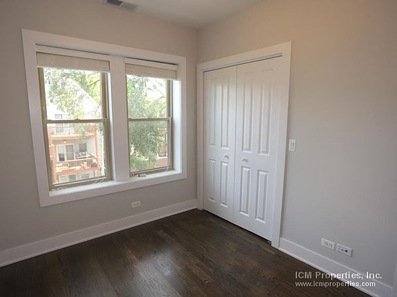 2nd image of 3917 N Janssen Ave #2EE