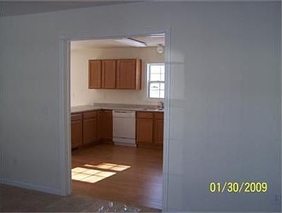 5th image of 222 W Pease Ave