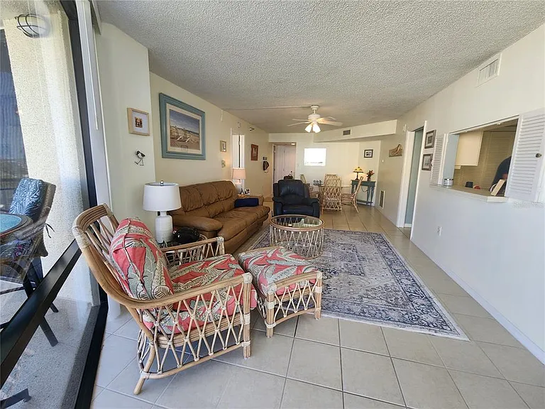 690 Island Way #708 — Photo 21