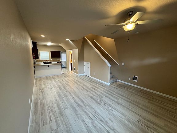 3rd image of 231 & 233 Whitesell Ave #233-3