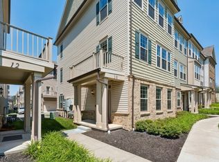 10 Cortland Ct, Livingston Twp., NJ 07039