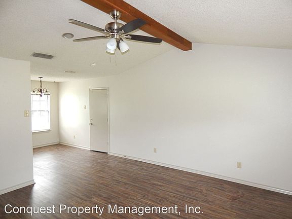 4th image of 10088 Wooded Way