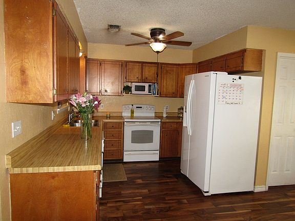2nd image of 115 Deerwood Dr