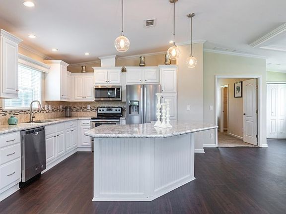 2nd image of 15409 Lakeshore Villa Cir #292