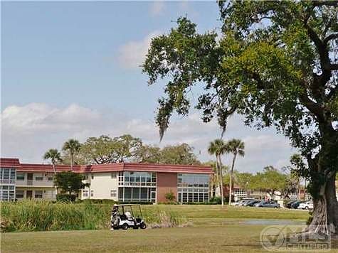 1st image of 62 Woodland Dr