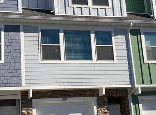 384 W Knights Ln, Layton, UT 84041