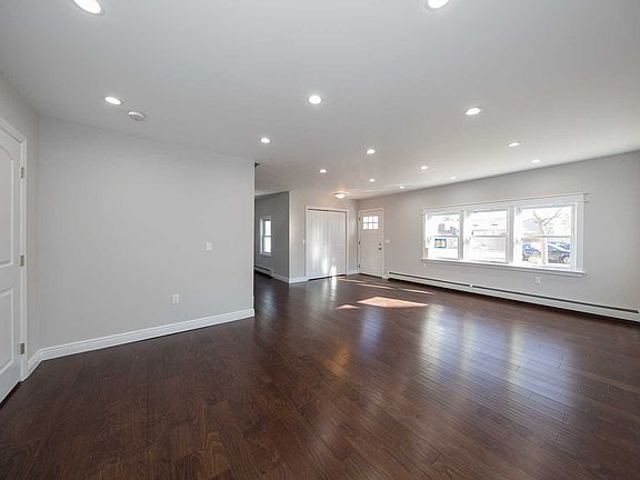 5th image of 156 N 20th St