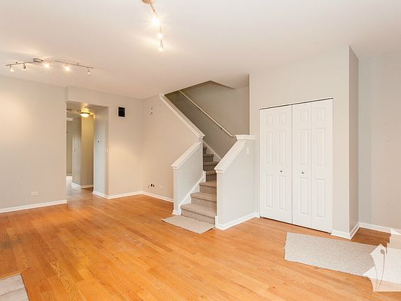 4th image of 2729 W Potomac Ave #878401