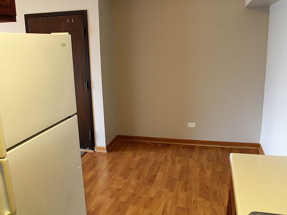 3rd image of 16622 Theresa Ln APT 103