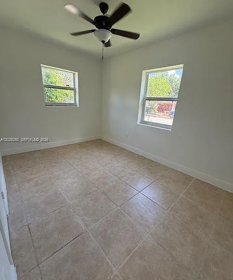 1481 NE 155th Ter — Photo 7