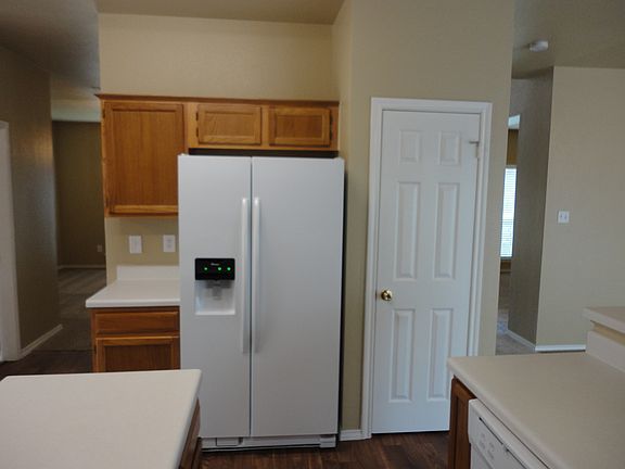 3rd image of 1114 Black Locust Dr