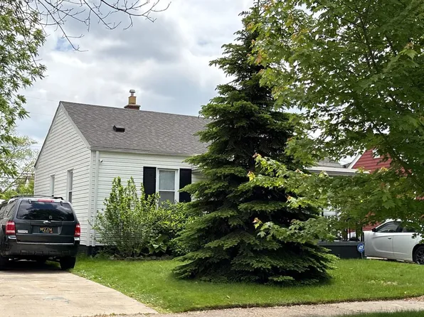 17220 Wall St, Melvindale, MI 48122