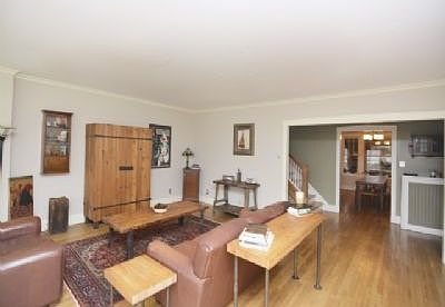 4th image of 1036 N Taylor Ave