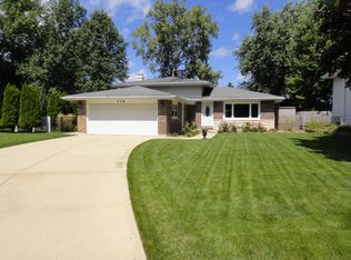 778 Willow Ct, Bartlett, IL 60103
