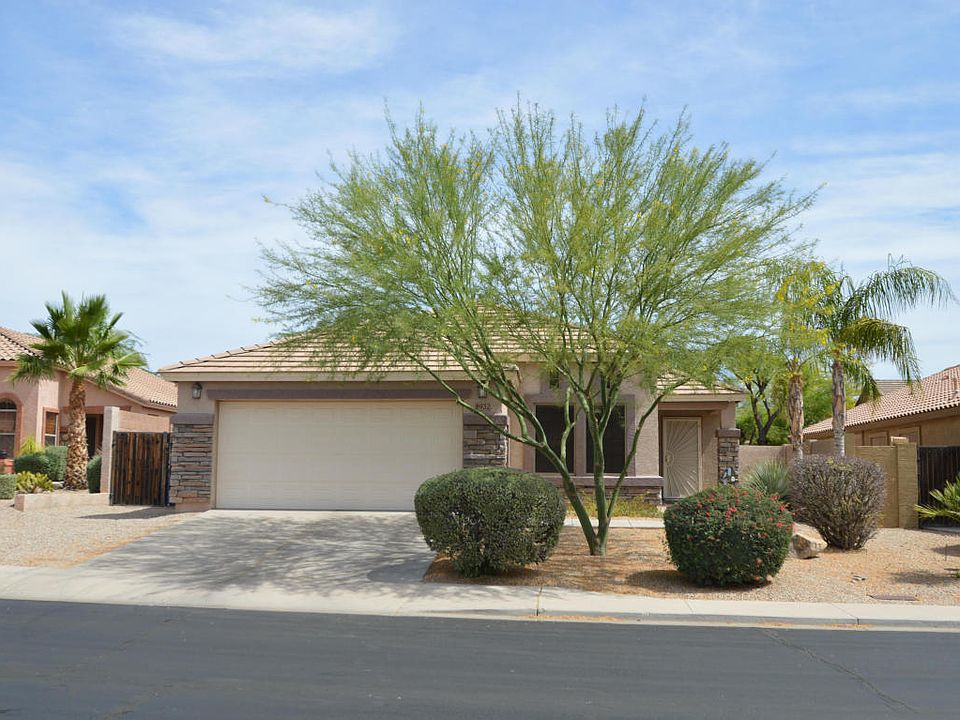 1st image of 8932 E Hillview Cir