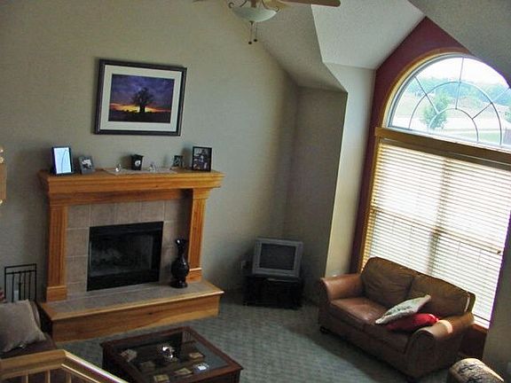 Vaulted Living room