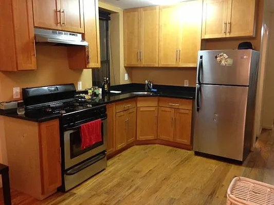 Rented by Premier Metro Realty Corp | media 53