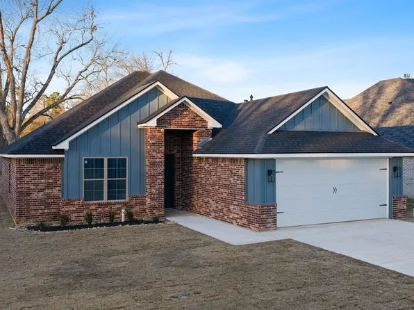 109 W Cates Ln, White Oak, TX 75693