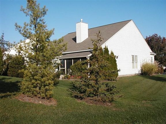 3rd image of 7198 Brookmeadow Dr