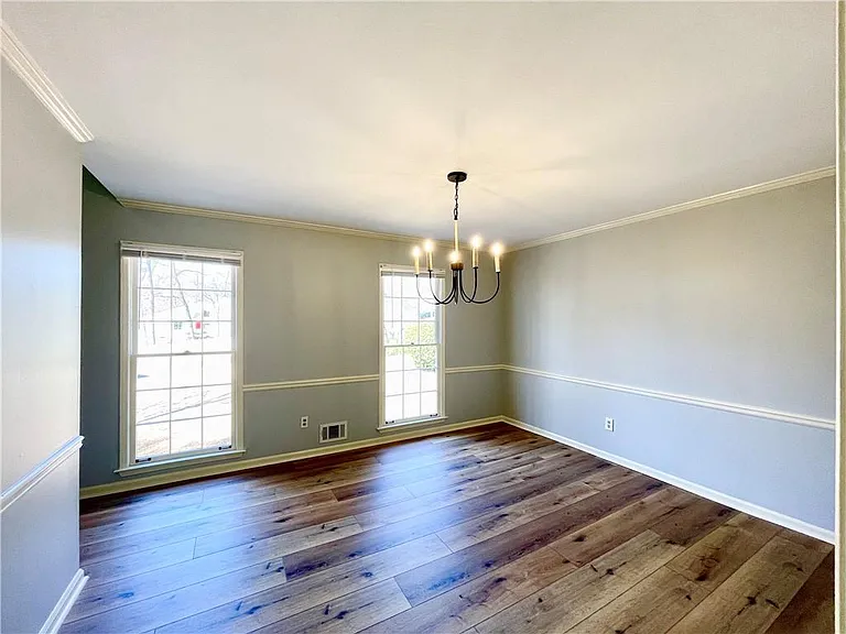 1721 Emerson Ct — Photo 7