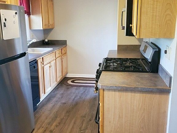 3rd image of 754 Chargary Dr
